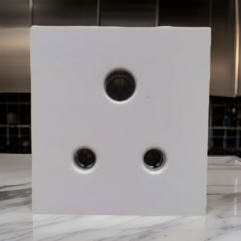 Vinay Adora 6A Socket